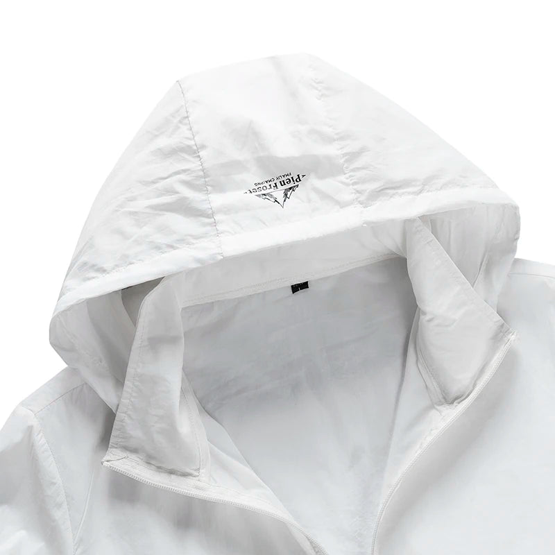 Lightweight Hooded Windbreaker – Water-Repellent & Breathable