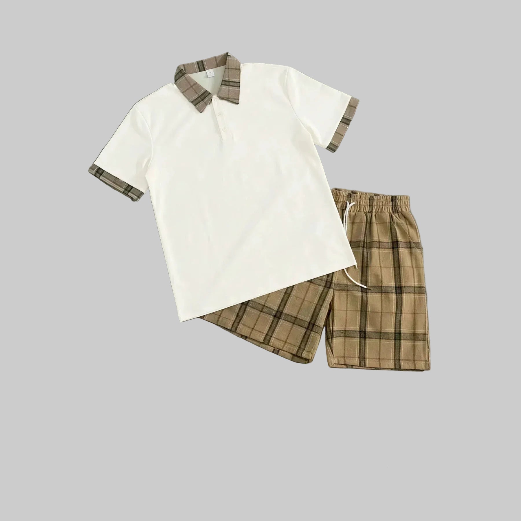New outdoor men's short-sleeved polo shirt and shorts set in a sporty casual check pattern with breathable collar design