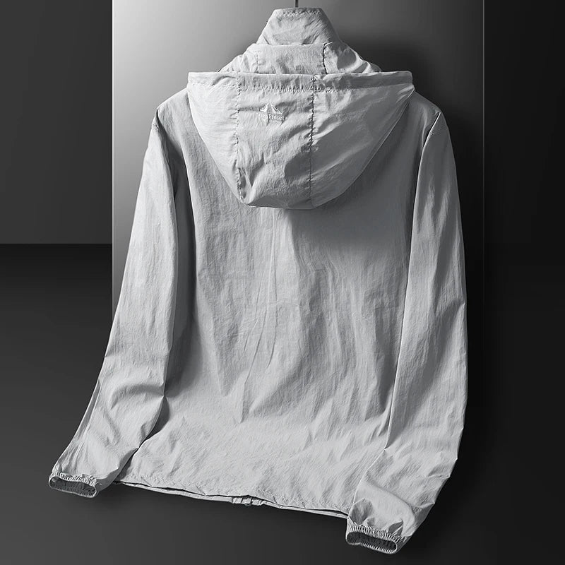 Leichte Windjacke mit Kapuze – Wasserabweisend & Atmungsaktiv